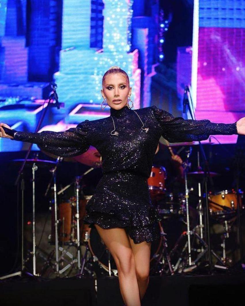'Suratıma tükürün' demişti! İrem Derici sahne için..