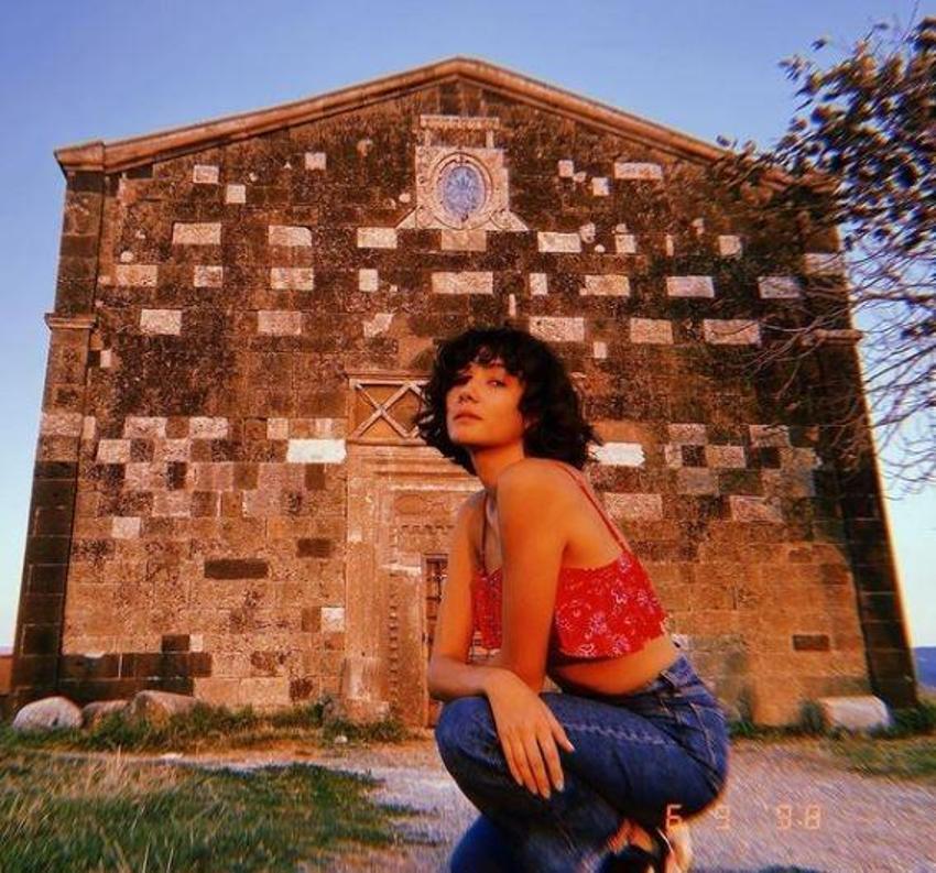 Aybüke Pusat'tan iddialı pozlar! 'Peki bunu görmüş müydünüz?'
