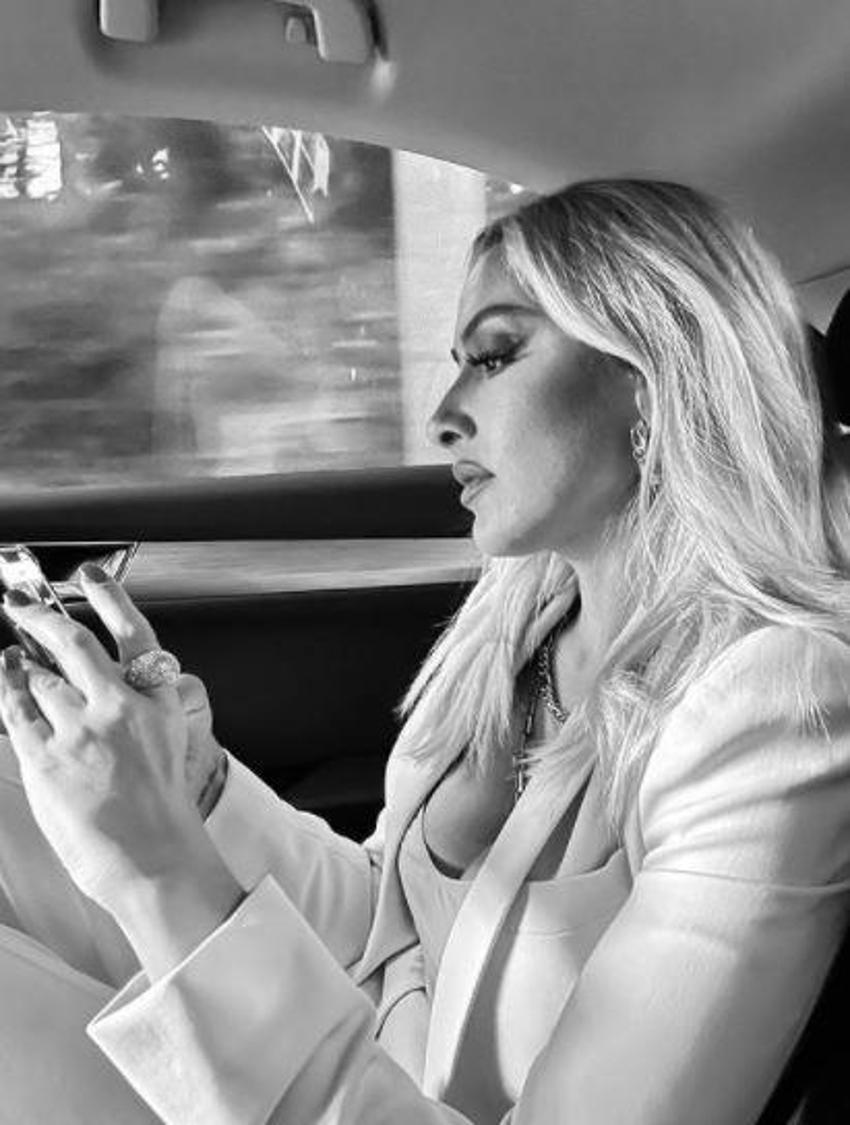 Saplantılı hayranı Hadise'yi gözetlerken yakalandı!