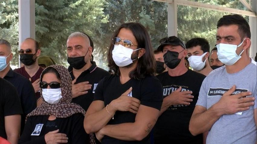 Koray Avcı'nın babası son yolculuğuna uğurlandı!
