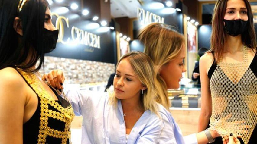 Kilolarca altınla elbise yaptılar! Fiyatını duyan şaştı kaldı