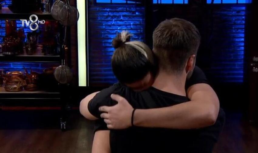 MasterChef'te elenen son isim belli oldu! Sosyal medyada gündem oldu!