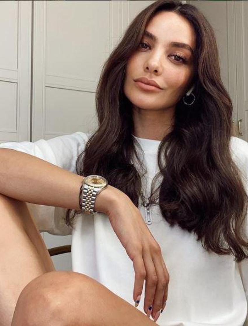 Demet Özdemir'in ardından Hazal Filiz Küçükköse de giydi!