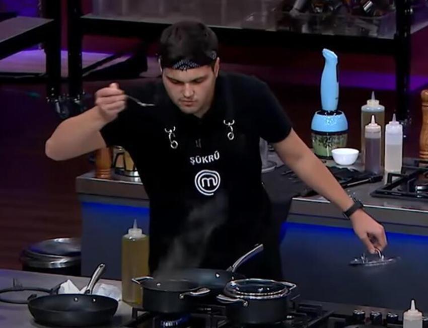 MasterChef'te Şükrü'den büyük hata! Mehmet Şef'in takdirini kazandı