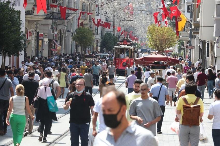 Hafta içi hafta sonu sokağa çıkma yasaklarıyla ilgili son dakika açıklaması! Peş peşe açıklamalar geliyor! Restoran, kafe, okul hepsini kapsıyor! Ve tarih belli oldu! Kış mevsiminde...