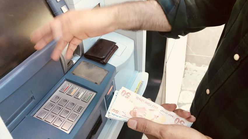 Emekli maaşları her ay 2-3 lira düşüyor! Çoğu kişi yanlış biliyor, sebebi...