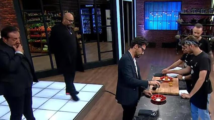MasterChef'te elenen isim belli oldu, duygu dolu anlar yaşandı!