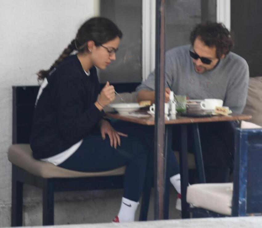 Metin Akdülger ve Cansu Akın ilk kez birlikte görüntülendi!