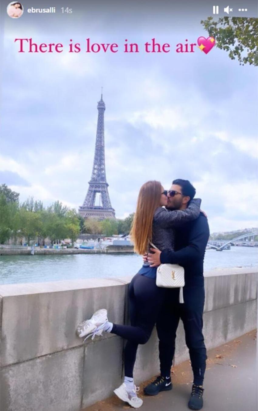 Ebru Şallı ve Uğur Akkuş aşka geldi! Paris'te...