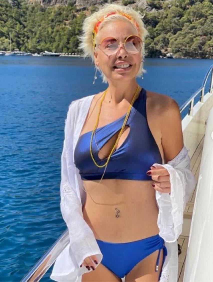 Linet'in bikinili pozlarında dikkat çeken detay!