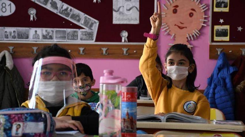 MEB'den son dakika kararı! Resmen değişti, tüm okullarda yeni dönem, öğrenciler artık...