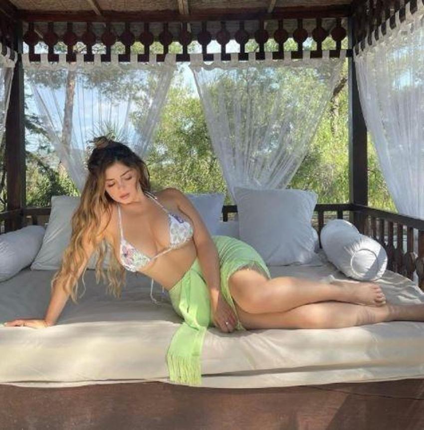 Demi Rose yine sosyal medyayı salladı! 'Giyinmeseydin...'