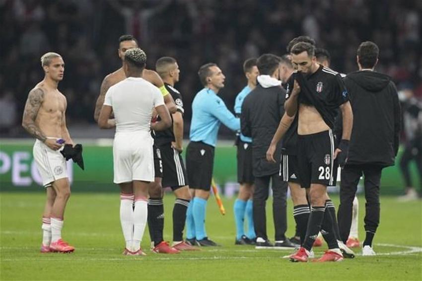 Bütün scoutlar Johan Cruff'taydı! Ajax-Beşiktaş maçında Sergen Yalçın'ın iki yıldızına hayran kaldılar
