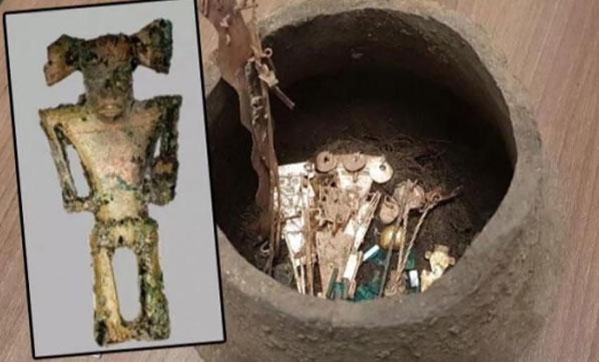 Mezarlıkta sekiz kavanoz içinde hazine buldular! Kayıp Altın Şehir...
