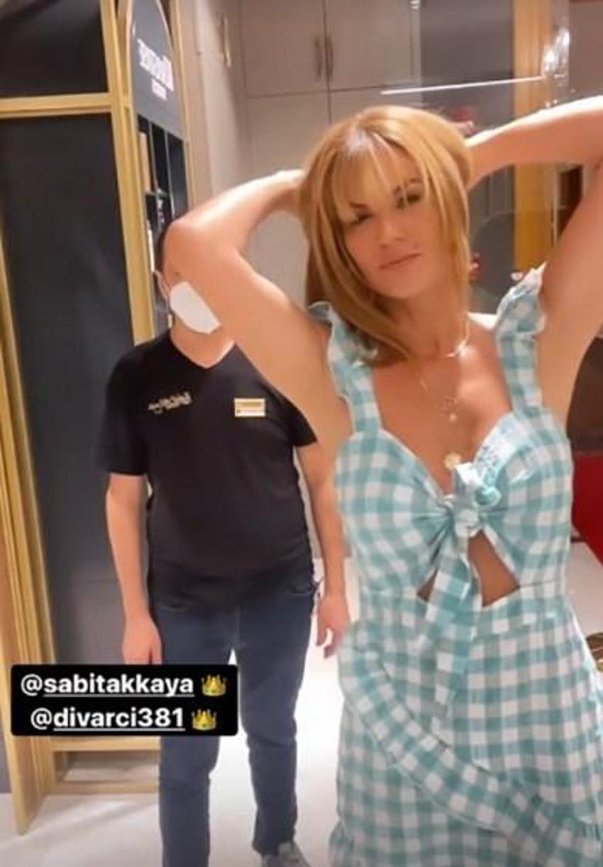 Tülin Şahin bikinili pozunu paylaştı: Eylül nihayet tatil
