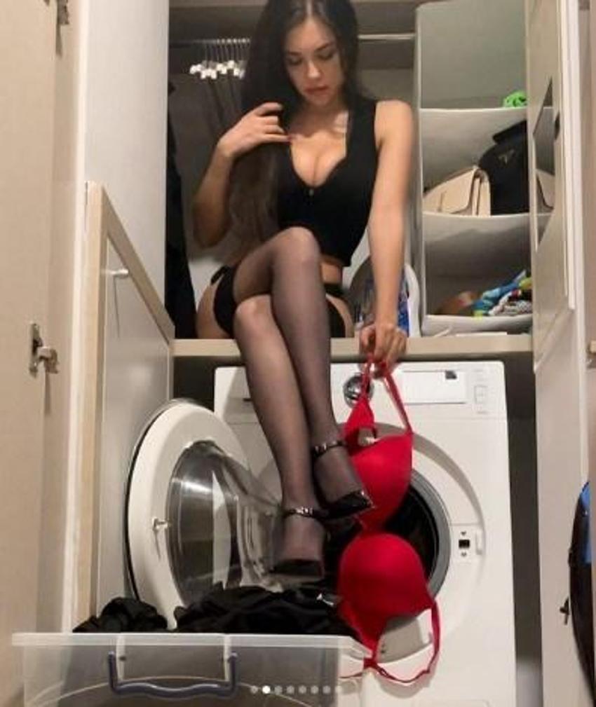 Aygün Aydın jartiyerli pozlarıyla sosyal medyayı salladı!