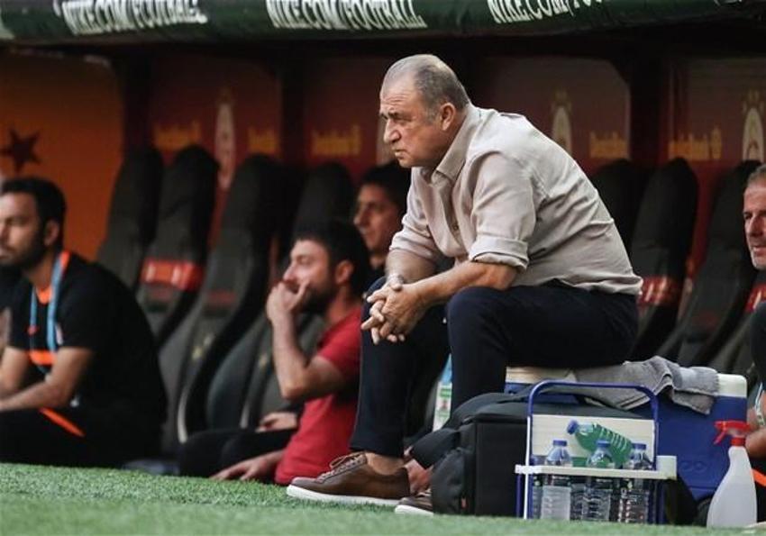 Galatasaray TT Stadı'nda Alanyaspor'a kaybetti tribünler iki futbolcuya dayanamadı! Önce ıslık sonra yuhalama...