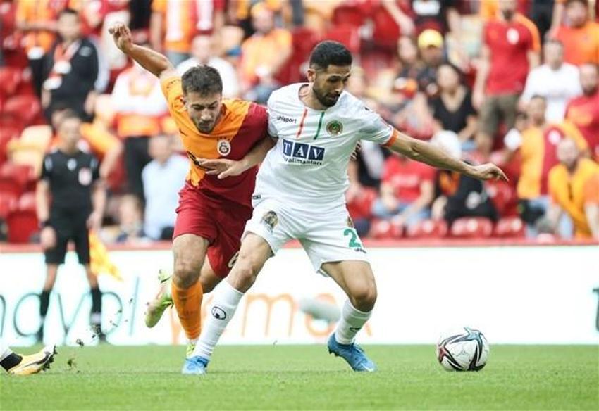Galatasaray TT Stadı'nda Alanyaspor'a kaybetti tribünler iki futbolcuya dayanamadı! Önce ıslık sonra yuhalama...