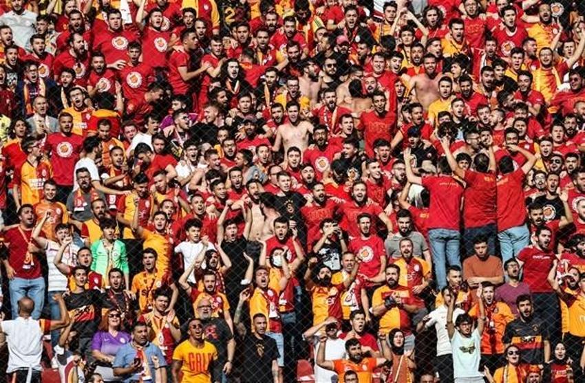 Galatasaray TT Stadı'nda Alanyaspor'a kaybetti tribünler iki futbolcuya dayanamadı! Önce ıslık sonra yuhalama...