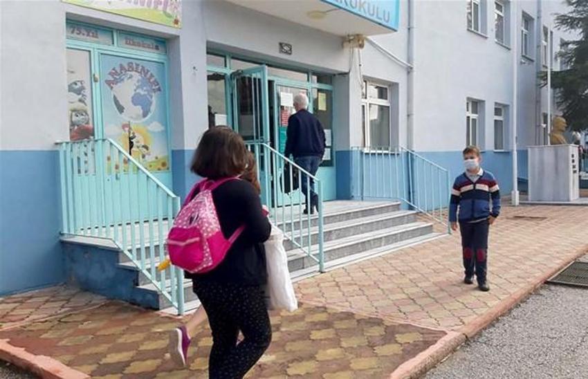 MEB harekete geçti  ve yeni kararı Bakan Özer duyurdu!  Hafta sonu eğitim...