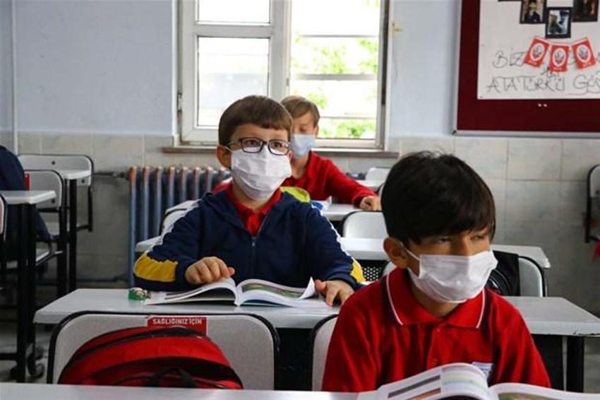 MEB harekete geçti  ve yeni kararı Bakan Özer duyurdu!  Hafta sonu eğitim...