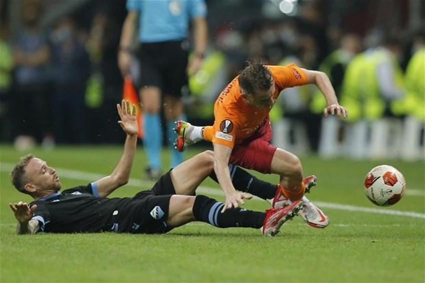 Strakosha kendi kalesine attı Galatasaray Lazio'yu devirip liderlik koltuğuna oturdu!