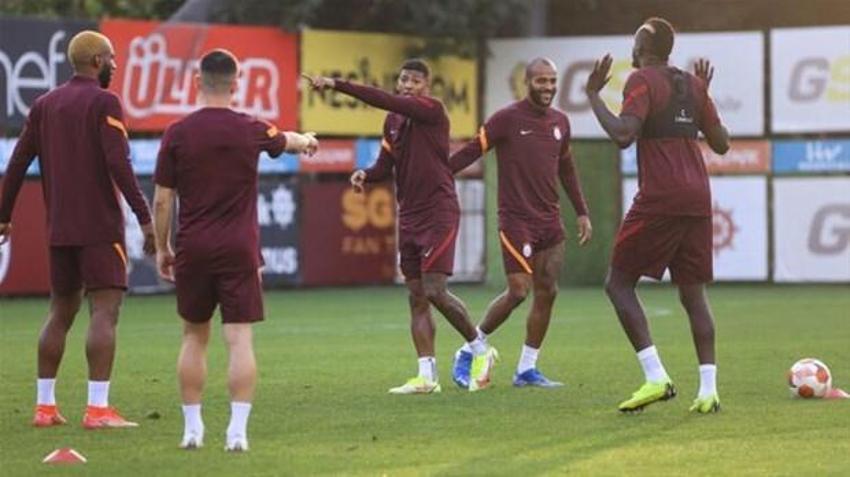 Fatih Terim Galatasaray - Lazio maçı öncesi neşteri vurdu! Sürpriz karar...