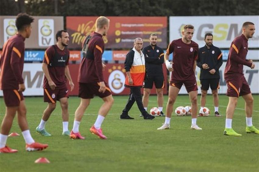 Fatih Terim Galatasaray - Lazio maçı öncesi neşteri vurdu! Sürpriz karar...
