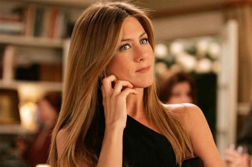 Jennifer Aniston'dan iddialara net yanıt! 'O benim kardeşim'