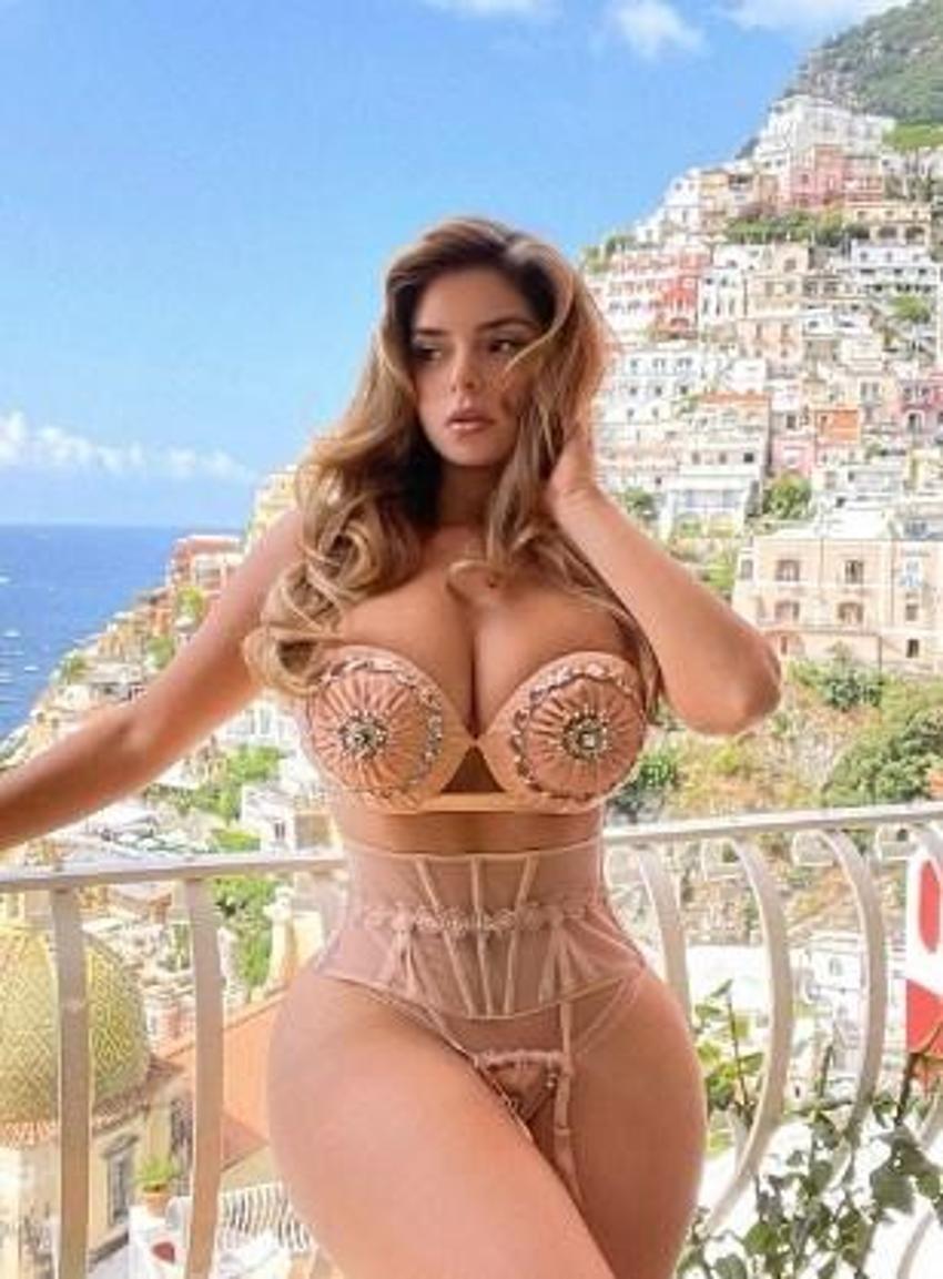 Demi Rose uçtu! Helikopter kombini nefes kesti