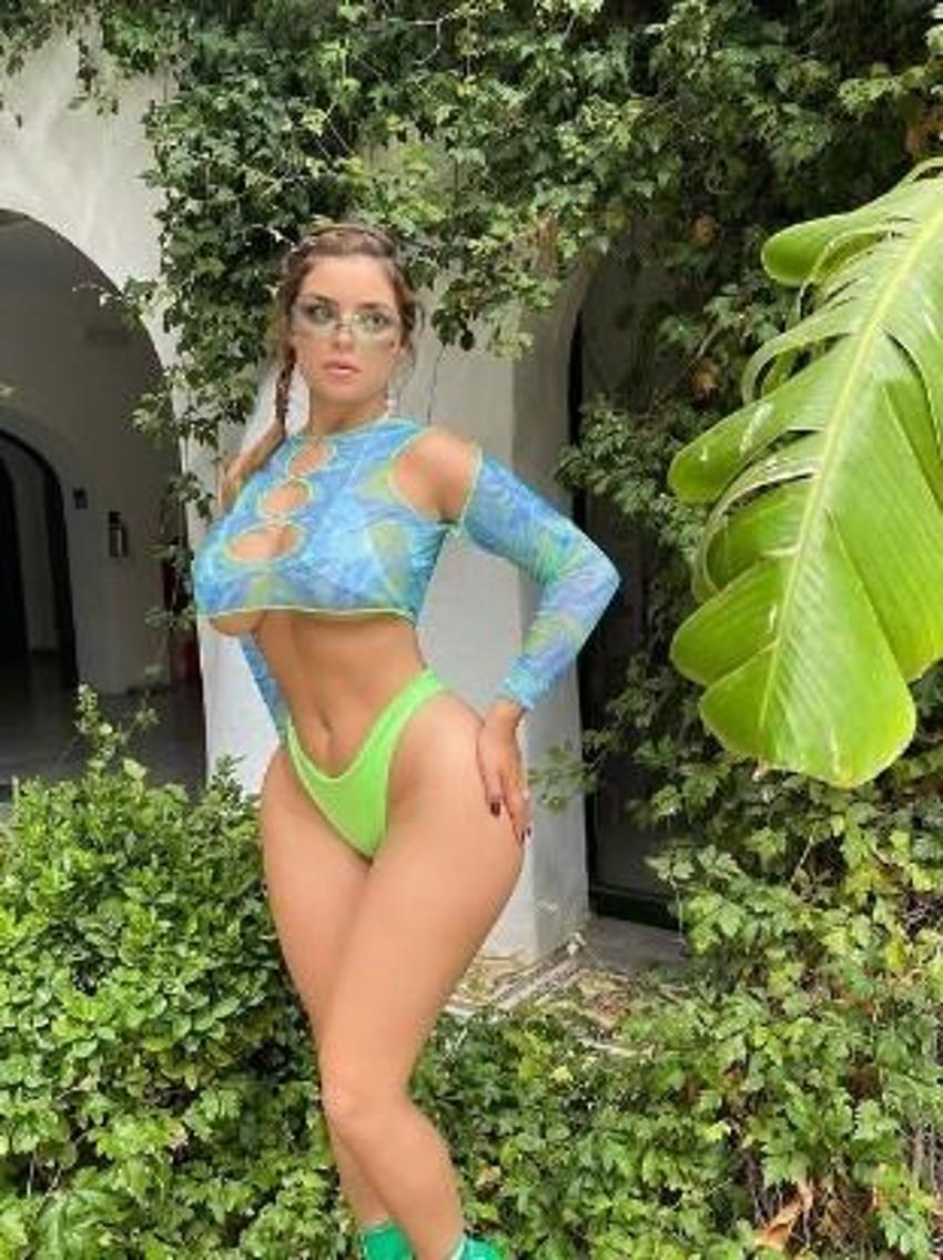 Demi Rose uçtu! Helikopter kombini nefes kesti