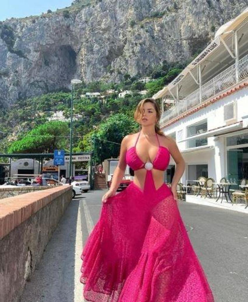 Demi Rose yine yaptı yapacağını! Bu kez de...
