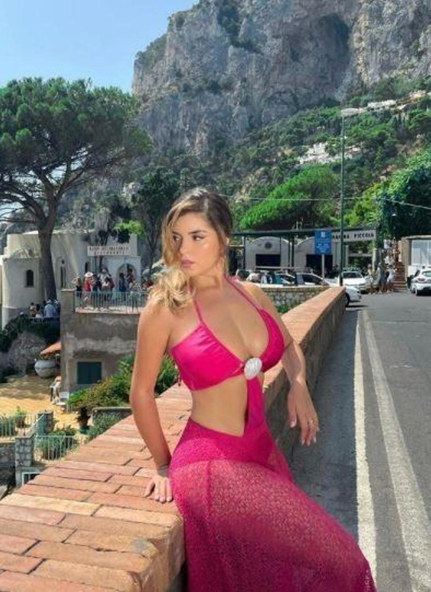 Demi Rose yine yaptı yapacağını! Bu kez de...