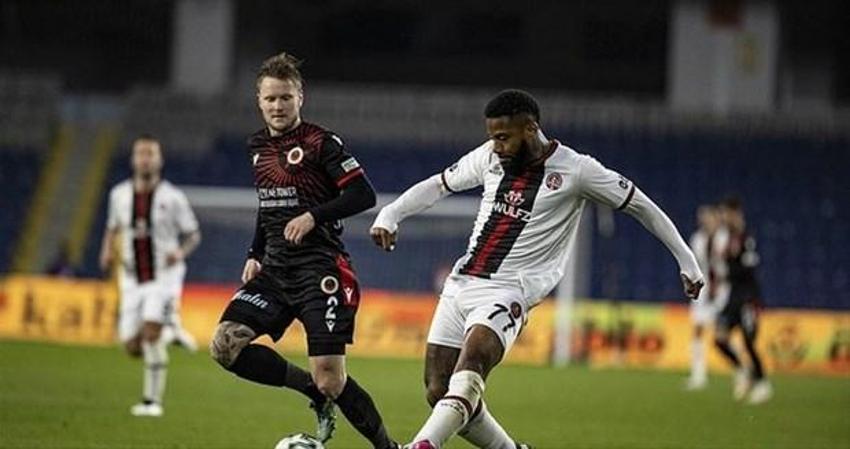 Ahmet Nur Çebi de Sergen Yalçın da şokta! Önce Jeep isterim dedi şimdi FIFA'yla tehdit etti
