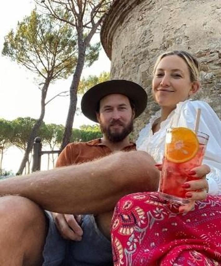 Kate Hudson'dan olay itiraf: Çıplak olmayı seviyorum