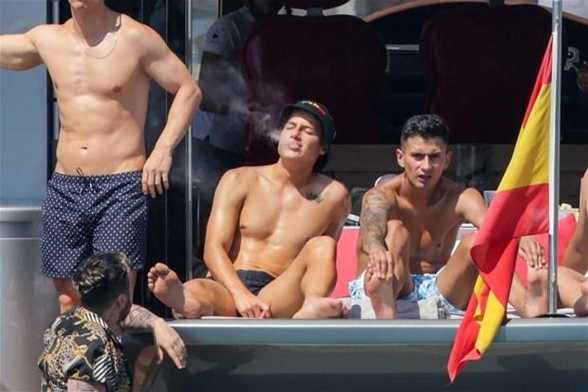 James Rodriguez'in İbiza tatili görüntüleri olay yarattı!