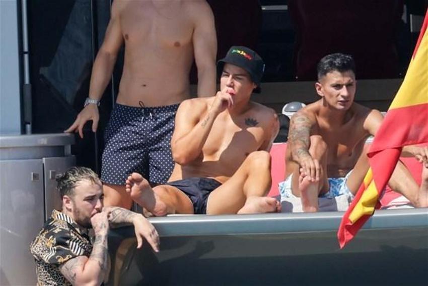 James Rodriguez'in İbiza tatili görüntüleri olay yarattı!