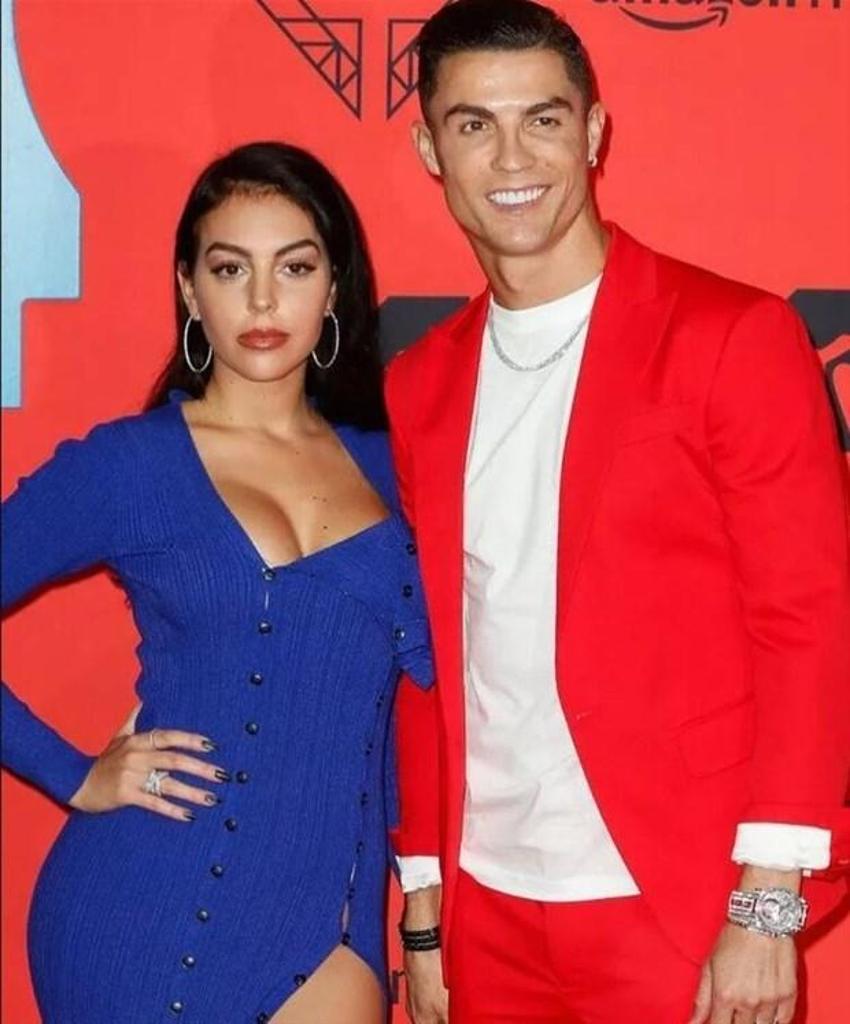Dünyaca ünlü futbolcu Cristiano Ronaldo ve sevgilisi Georgina Rodriguez'in aşkı belgesel oluyor