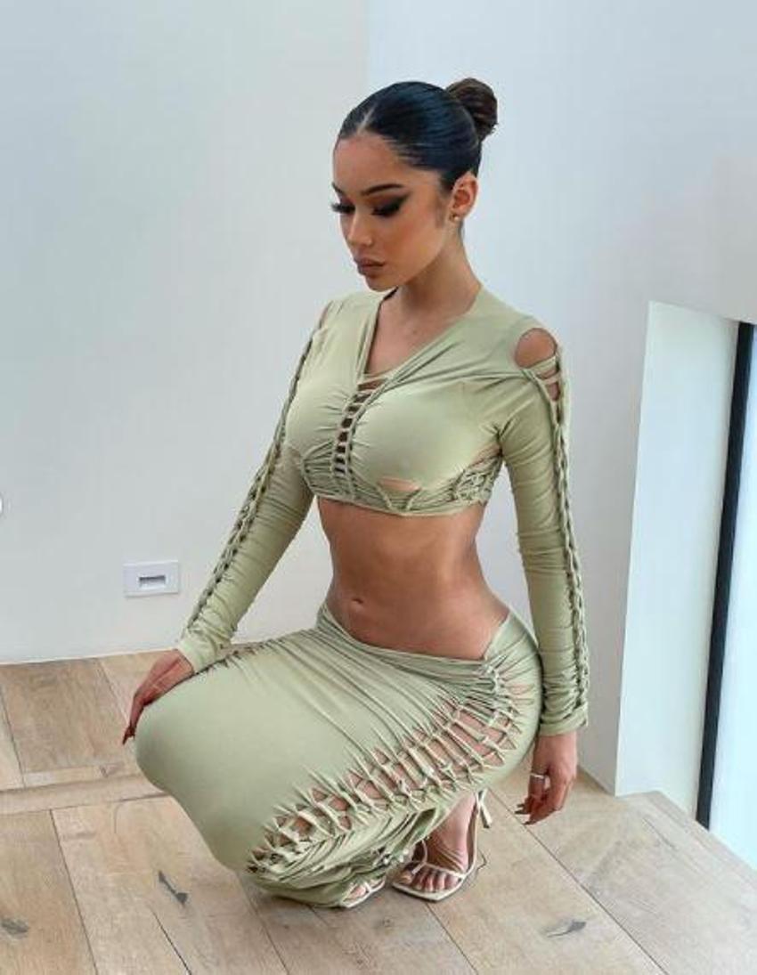 Janet Guzman'ın kıyafeti şok etti!