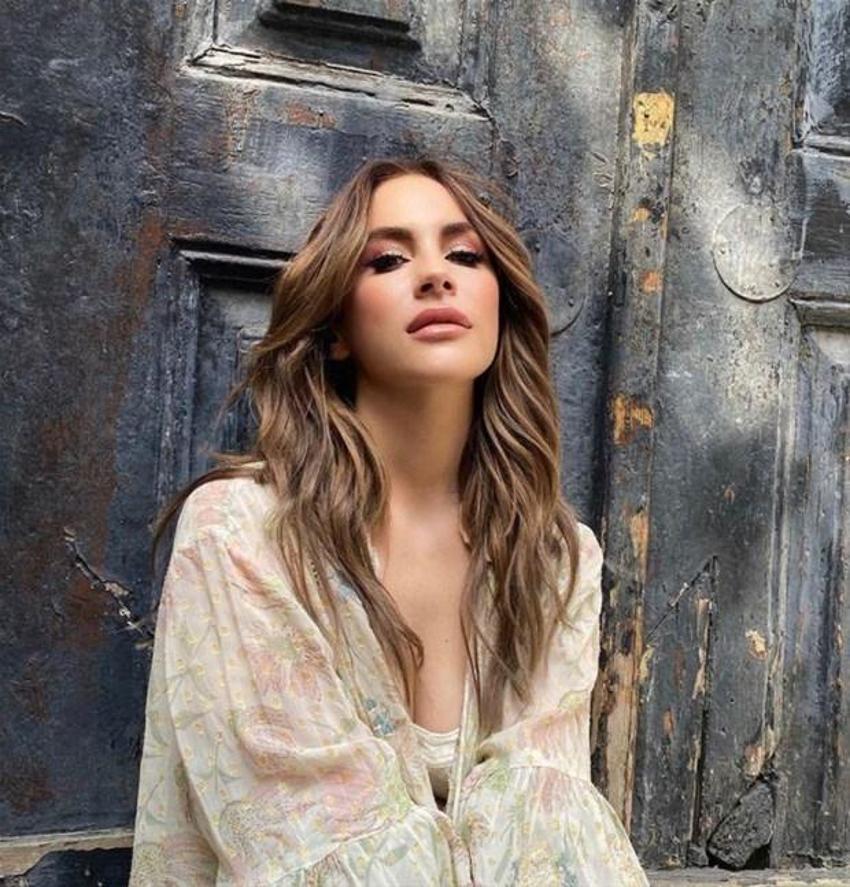 Aynur Aydın'dan Instagram'ı sallayan cüretkar fotoğraf!