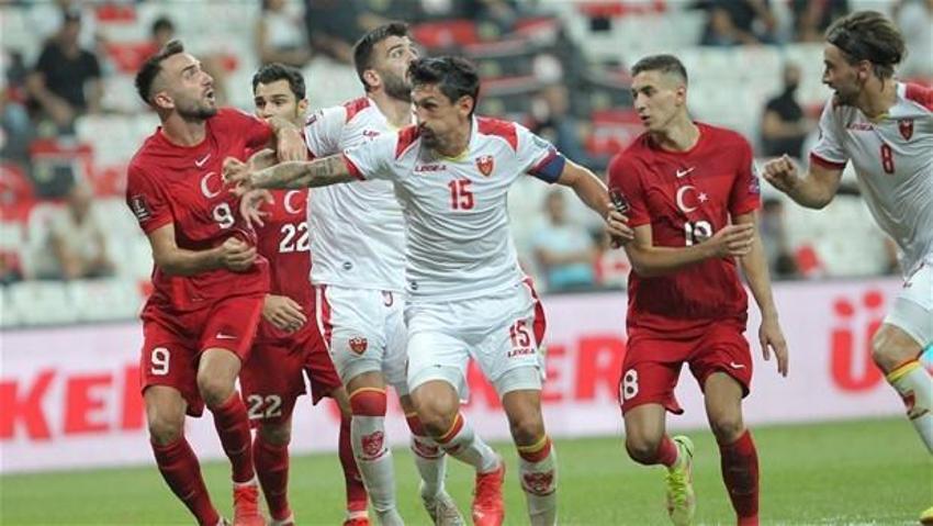Türkiye - Karadağ maçında 90+7'de yıkıldık!  Altay'ın sesi televizyondan duyuldu, Şenol Güneş detayı...