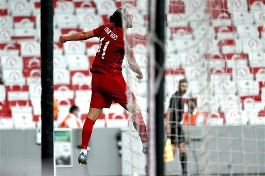 Türkiye - Karadağ maçında 90+7'de yıkıldık!  Altay'ın sesi televizyondan duyuldu, Şenol Güneş detayı...
