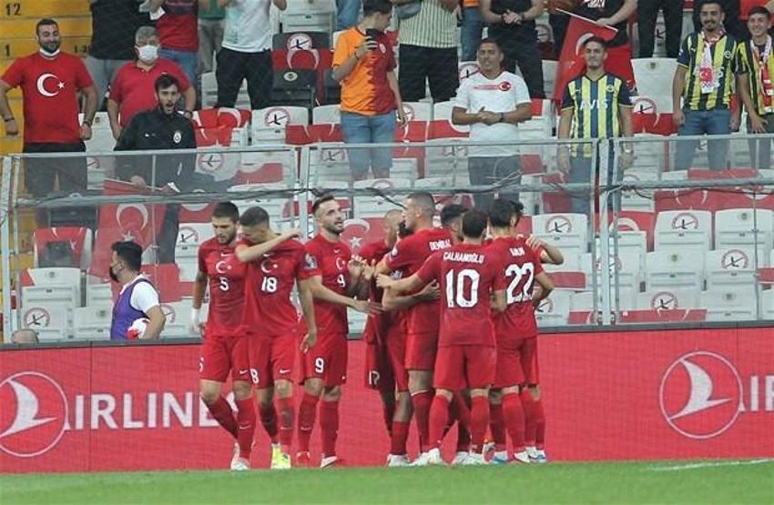 Türkiye - Karadağ maçında 90+7'de yıkıldık!  Altay'ın sesi televizyondan duyuldu, Şenol Güneş detayı...