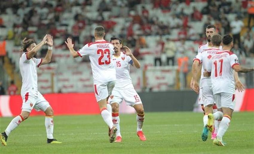 Türkiye - Karadağ maçında 90+7'de yıkıldık!  Altay'ın sesi televizyondan duyuldu, Şenol Güneş detayı...