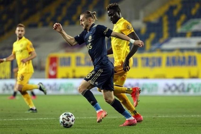 Ali Koç ve Vitor Pereira durmuyor! Perotti, Zanka ve Samatta'dan sonra Fenerbahçe'de 3 ayrılık daha!
