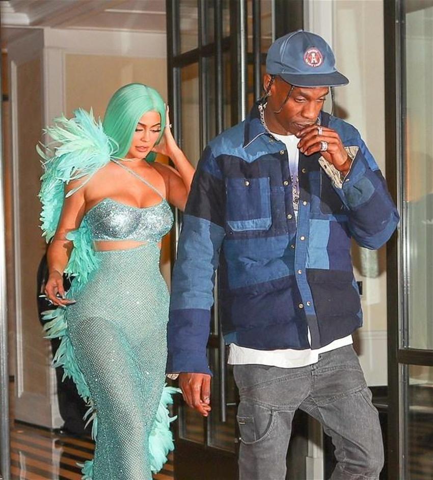 Kylie Jenner-Travis Scott çifti gündemden düşmüyor! İlişkileri...