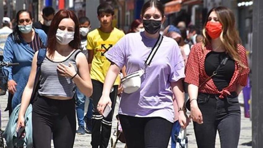 İl il koronavirüs vaka sayıları açıklandı! Bakan Koca paylaştı: Bu 10 şehirden birinde yaşıyorsanız...
