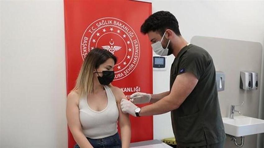 İl il koronavirüs vaka sayıları açıklandı! Bakan Koca paylaştı: Bu 10 şehirden birinde yaşıyorsanız...