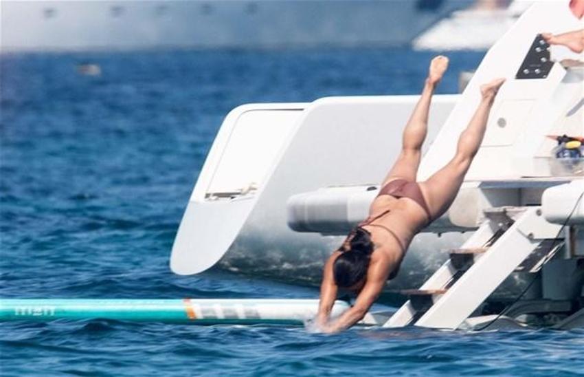 Michelle Rodriguez tatilin tadını çıkartıyor!