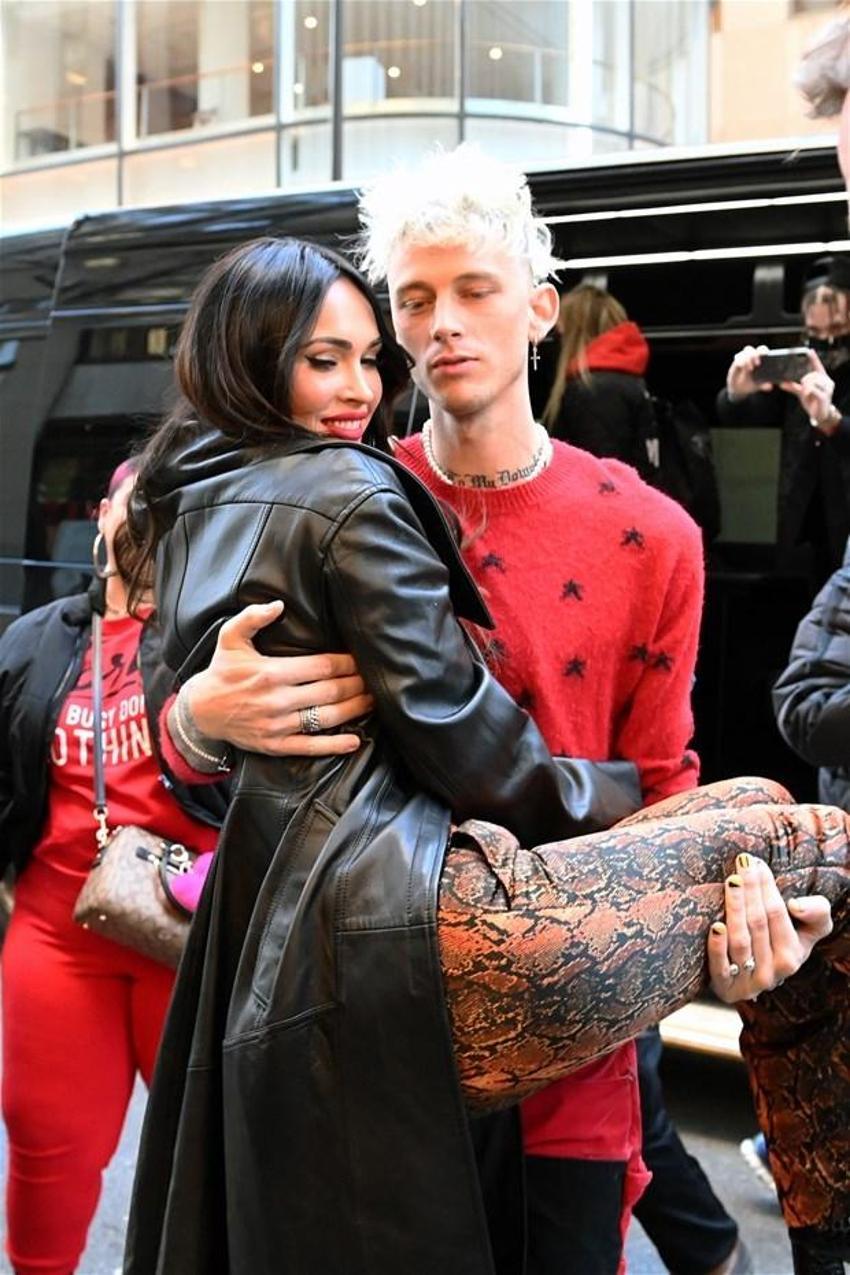 Megan Fox'tan şaşırtan itiraf: Hemcinslerime aşık olabilirim
